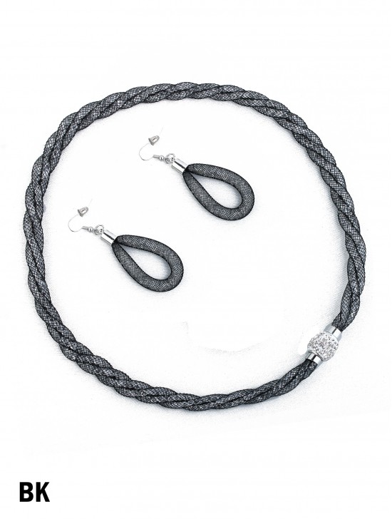 SPARKLE TWIST TUBE NECKLACE & EARRING SET SPARKLE TWIST TUBE NECKLACE & EARRING SET